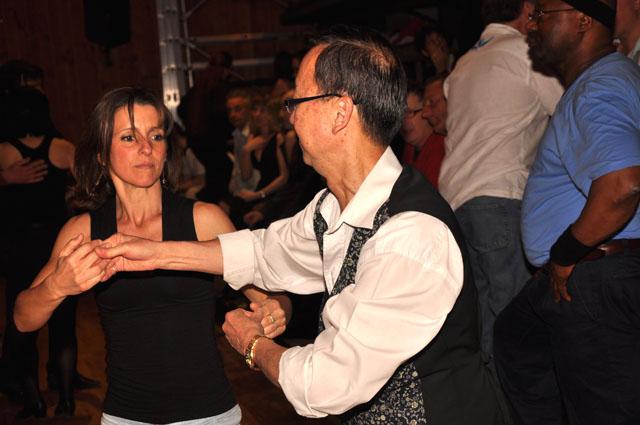 min 2012 04 01 station danse 525